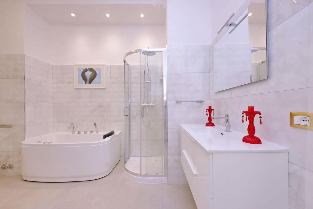 Appartamento Luxury Di San Giacomo Roma Esterno foto
