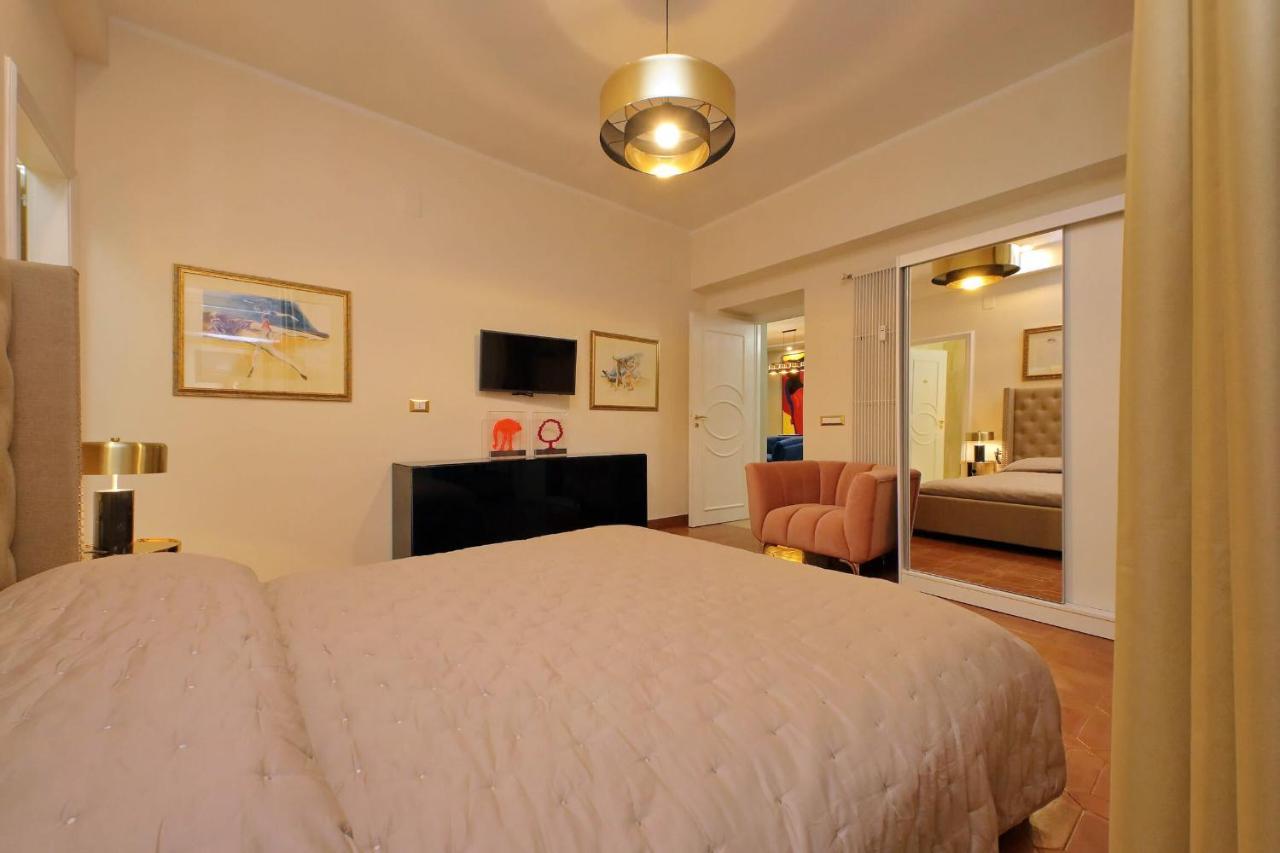 Appartamento Luxury Di San Giacomo Roma Esterno foto
